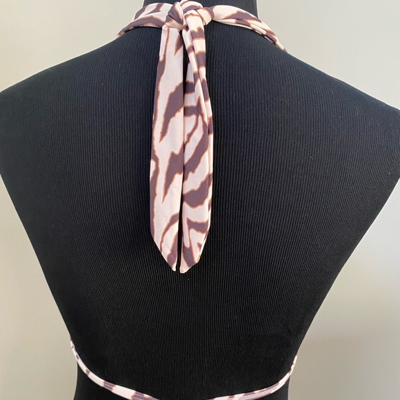 Gianni Bini Blush Pink Animal Print Swimsu… - Picture 4 of 4